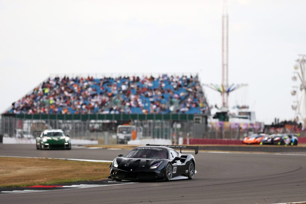 Victory at Silverstone Festival for FF Corse 4 163 SMP 6940